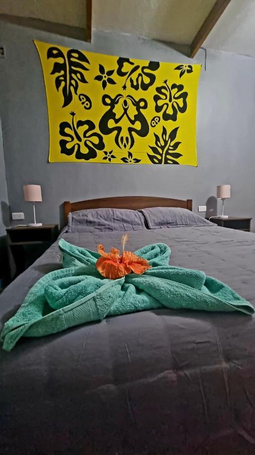 Hostal Henua Roa Hanga Roa Exterior foto